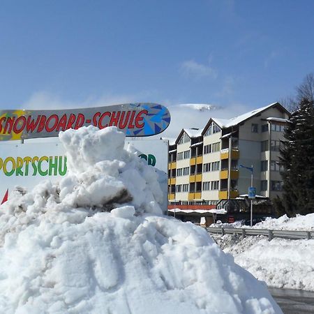 Appartements Central Бад Клайнкирххайм Екстериор снимка